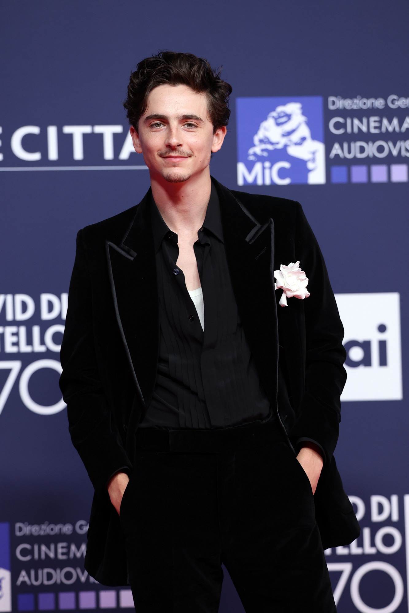 Meet the 'Marty Supreme' Cast: Timothee Chalamet, Gwyneth Paltrow and More