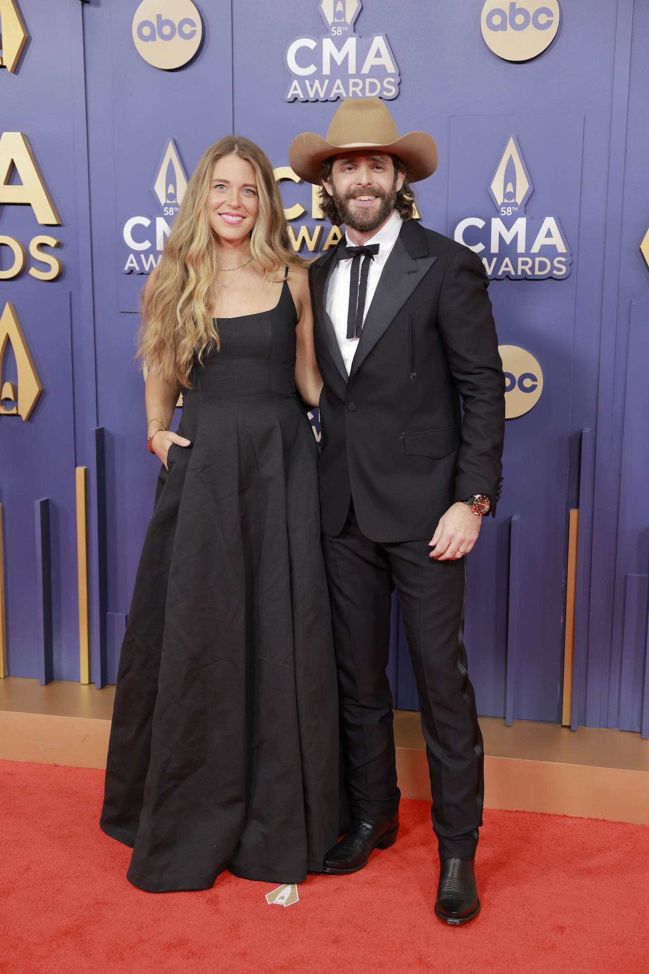 Thomas Rhett's Wife Lauren Akins Is Pregnant With Baby No. 5
