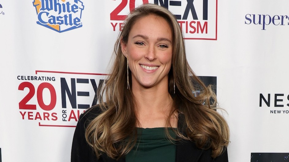 Kylie Kelce Hates the Pressure of Bouncing Back After Baby