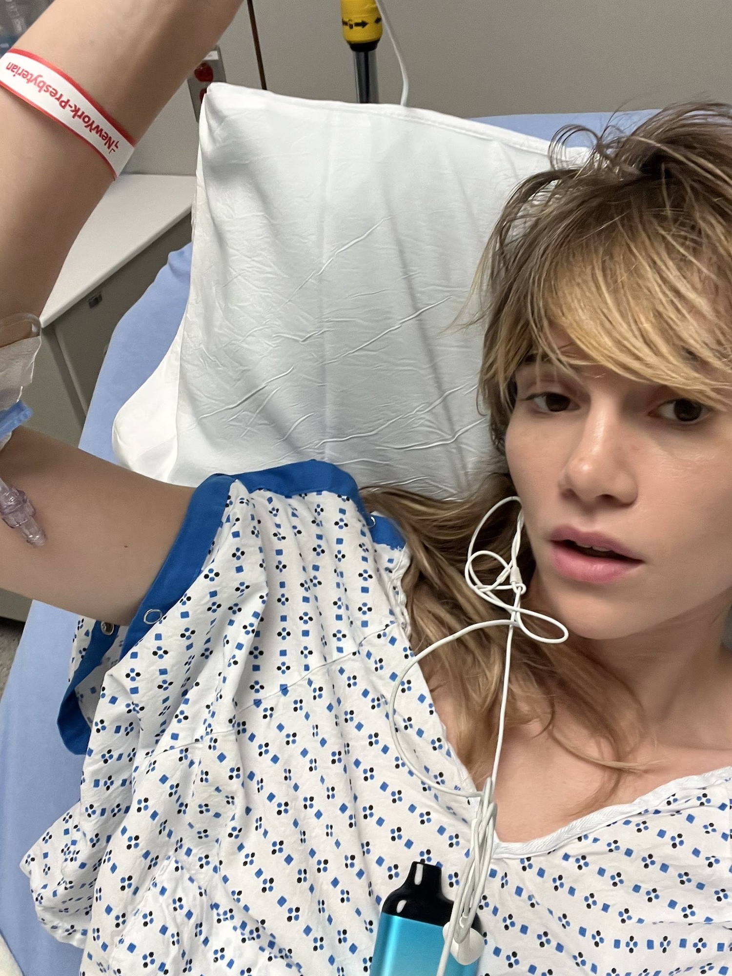 Suki Waterhouse Hospitalized for Hernia After Wearing 'Tight' Pants