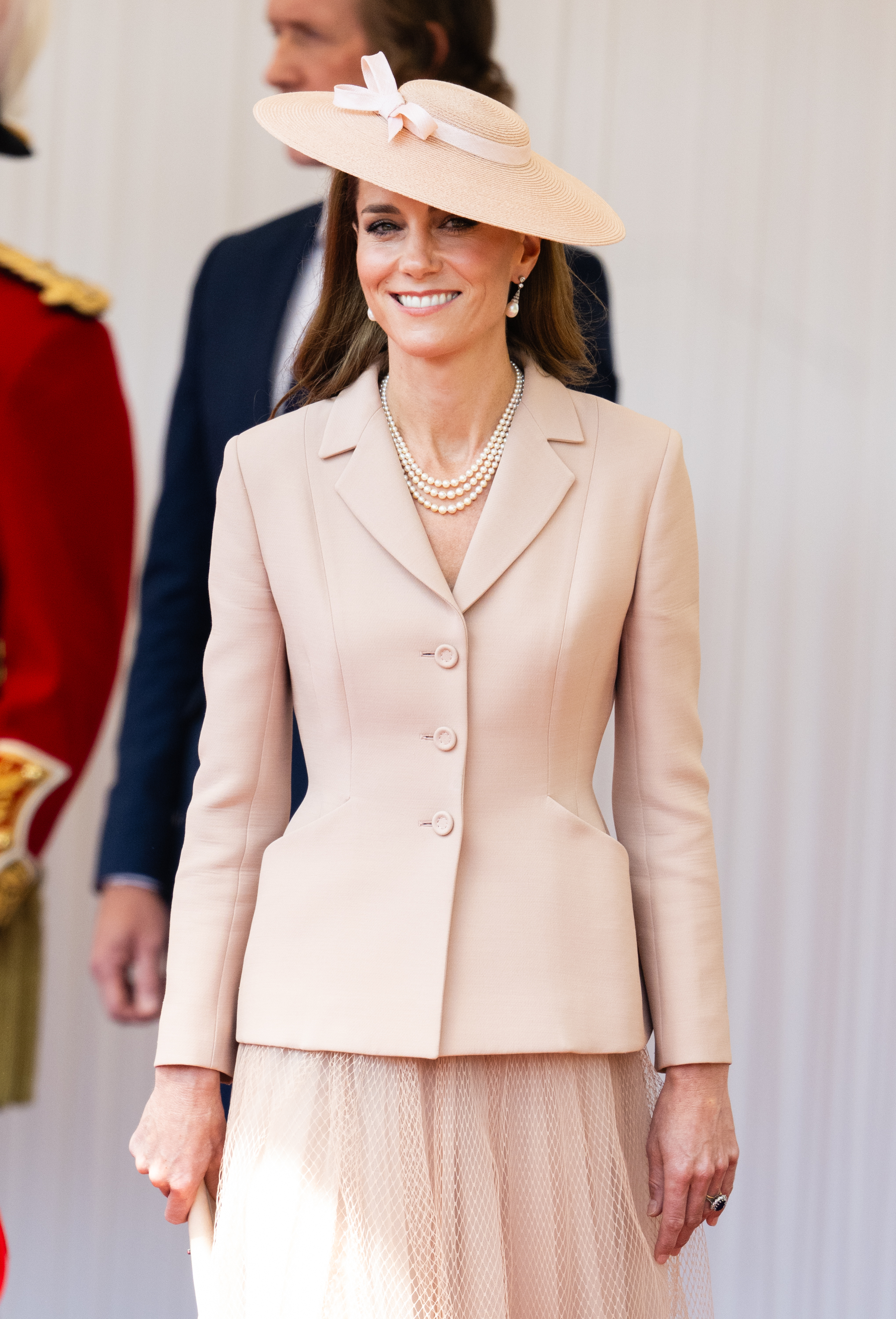 Kate Middleton follows in Princess Diana’s footsteps with Parisian-chic Dior outfit for Macron state visit