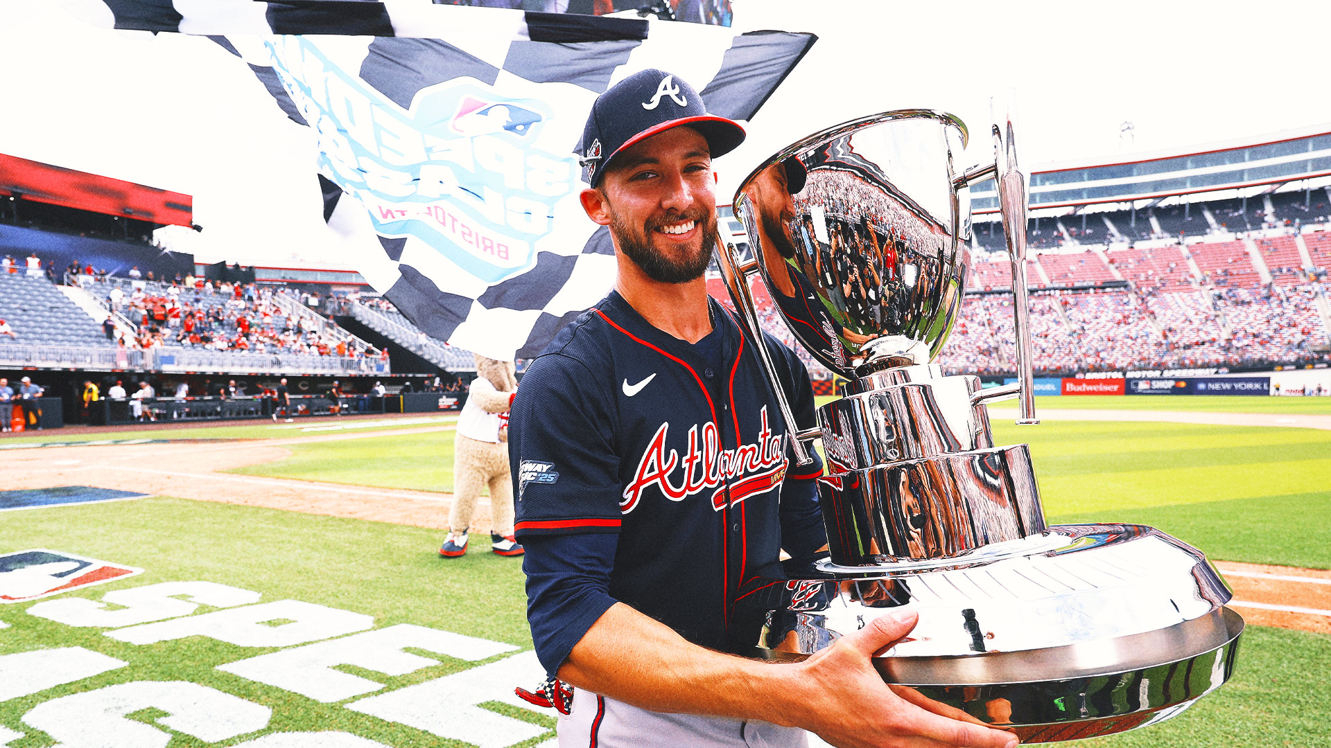 Eli White's 2 HRs Help Braves Beat Reds in MLB Speedway Classic at Bristol