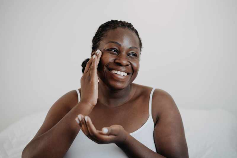 13 Tips for Choosing the Right Anti-Aging Skincare Products