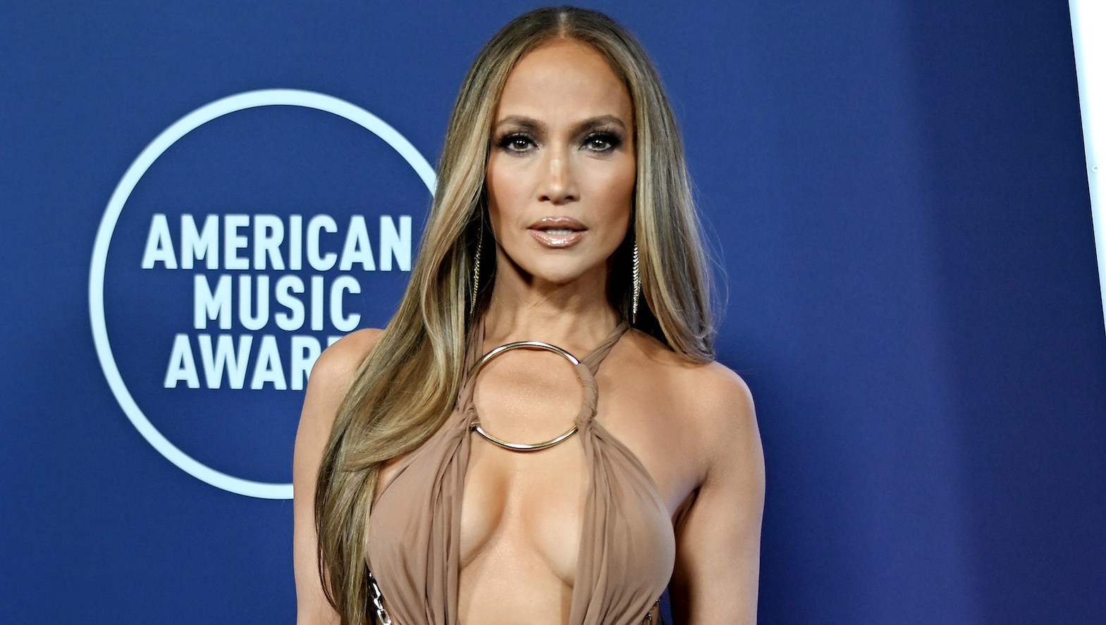 Jennifer Lopez Denied Entry to Chanel Store in Istanbul: Report