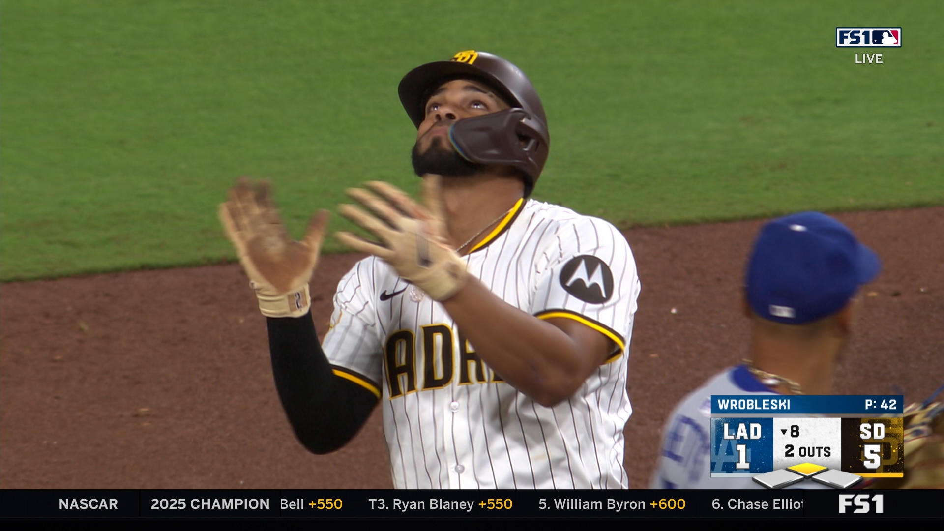 Xander Bogaerts' two-run double extends Padres' lead over Dodgers